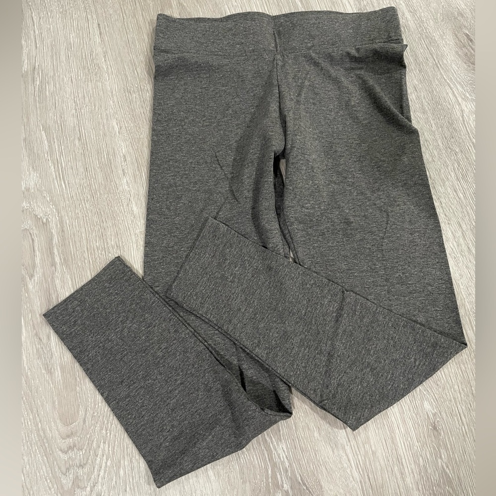 Dark gray leggings